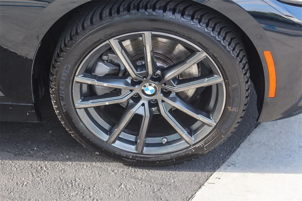 Thumbnail: 2019 BMW 3 Series - 9