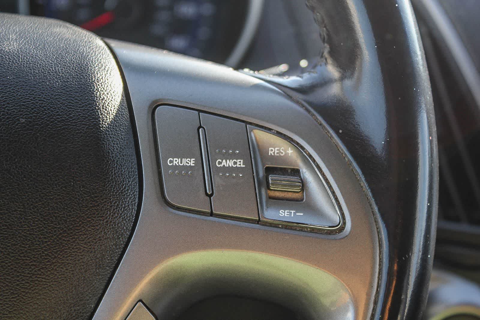 Thumbnail: 2014 Hyundai Tucson - 32