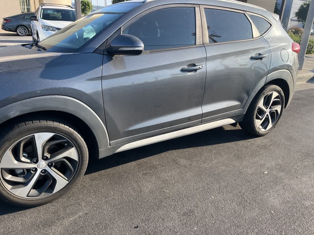 Thumbnail: 2017 Hyundai Tucson - 6