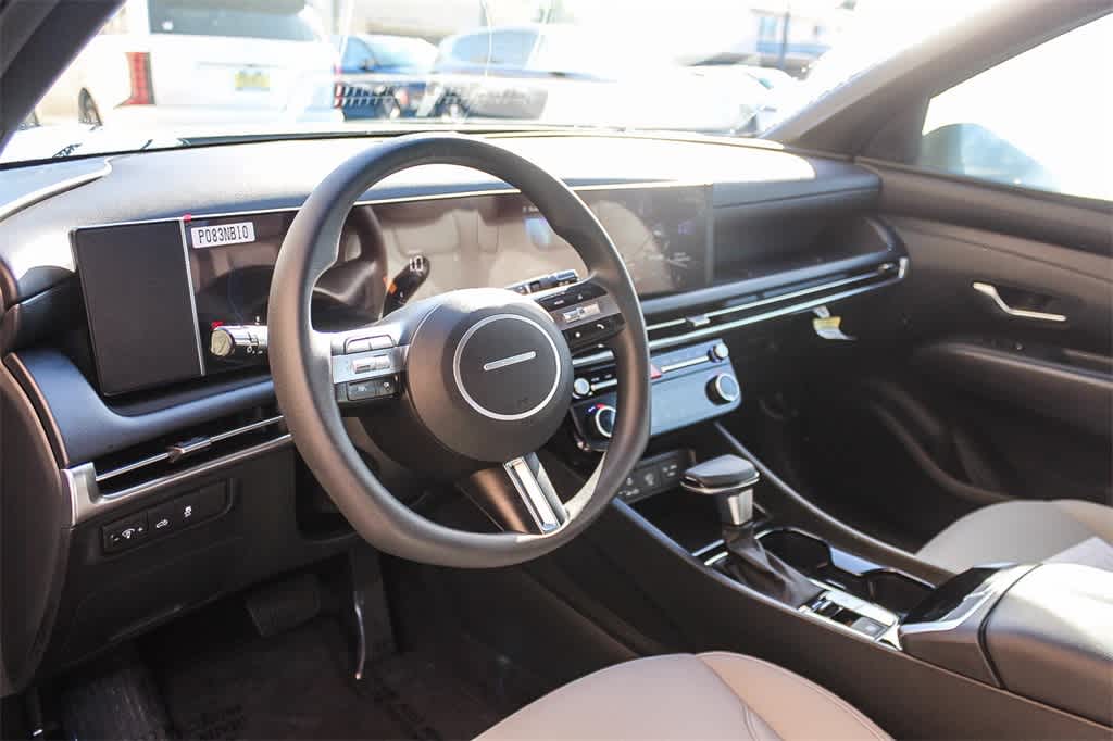 Thumbnail: 2025 Hyundai Santa Cruz - 22