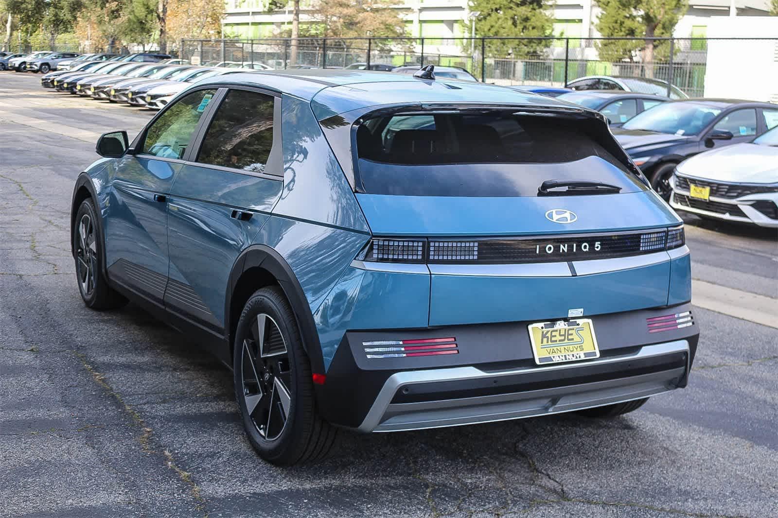 Thumbnail: 2026 Hyundai Ioniq 5 - 7