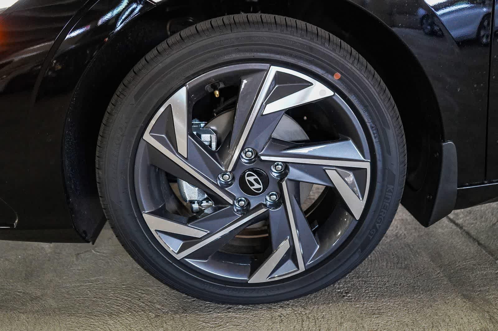 Thumbnail: 2026 Hyundai Elantra - 11