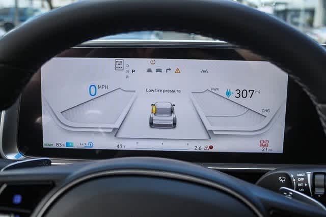 Thumbnail: 2025 Hyundai Ioniq 6 - 22