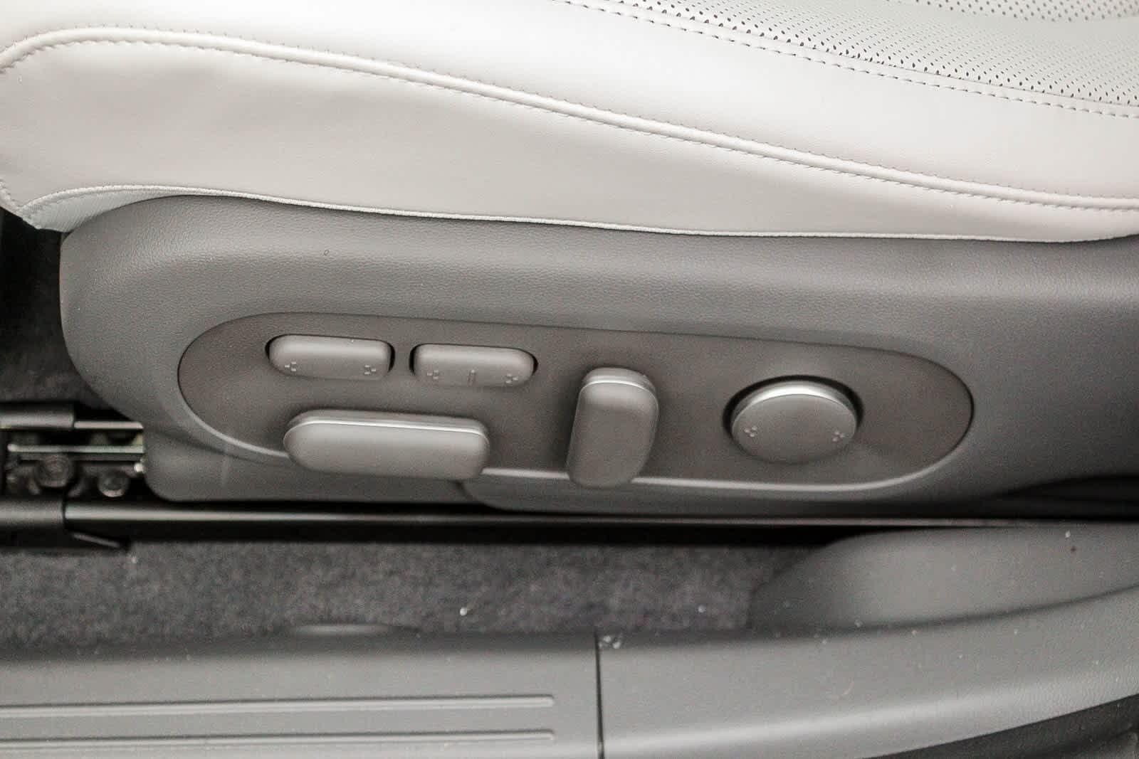 Thumbnail: 2026 Hyundai Ioniq 5 - 28