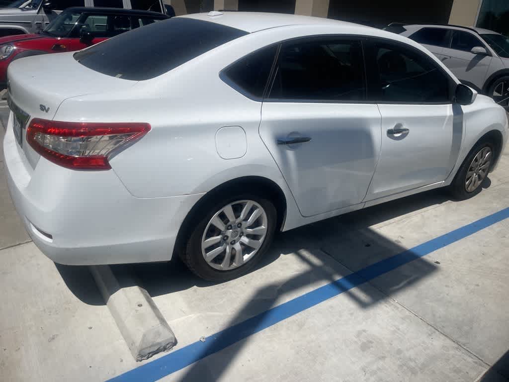 Thumbnail: 2015 Nissan Sentra - 12
