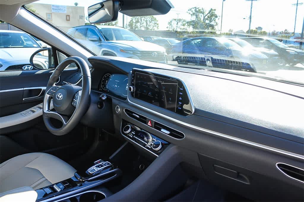 Thumbnail: 2023 Hyundai Sonata - 21