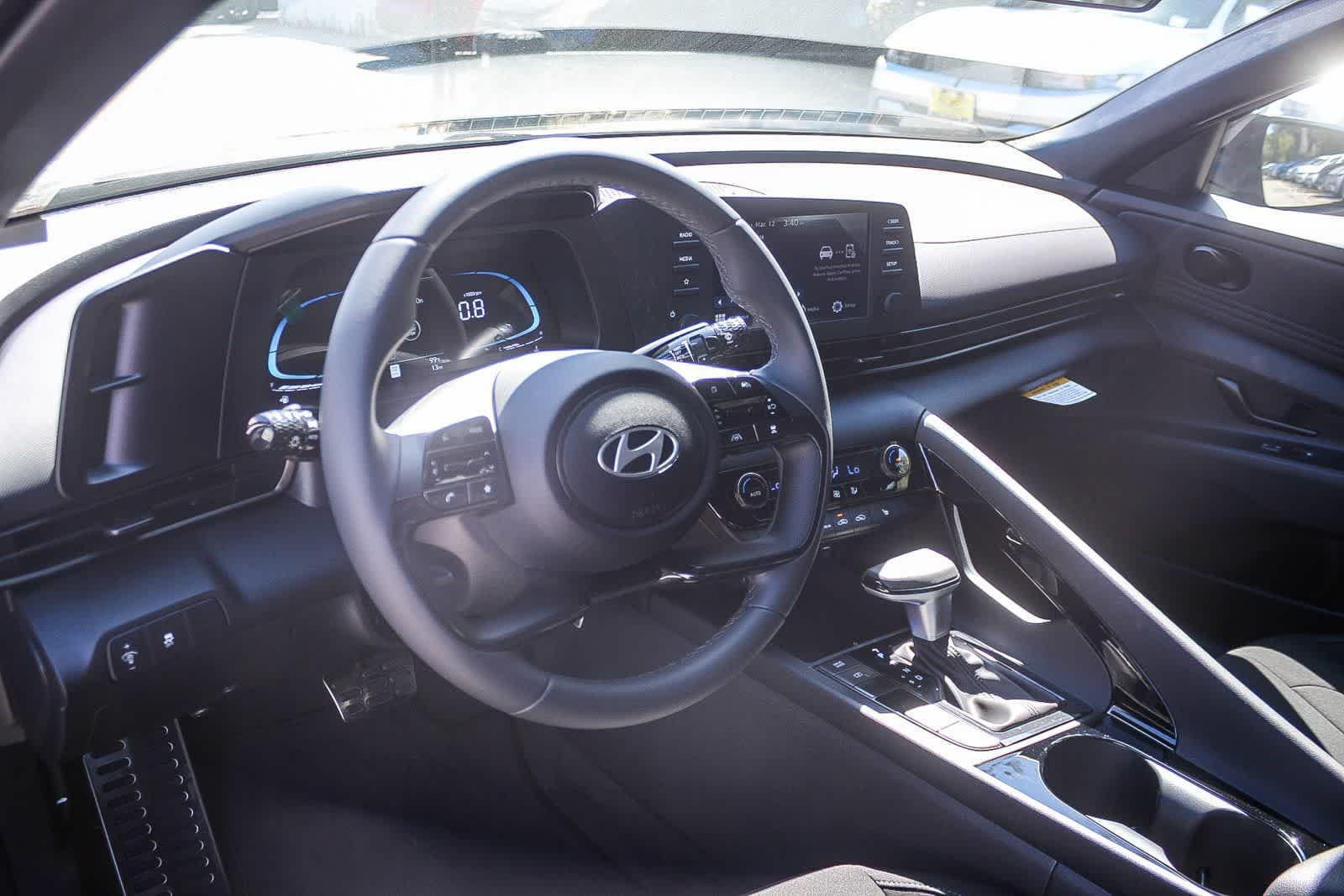 Thumbnail: 2026 Hyundai Elantra - 24