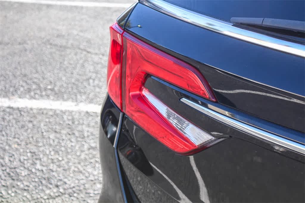 Thumbnail: 2022 Honda Odyssey - 8