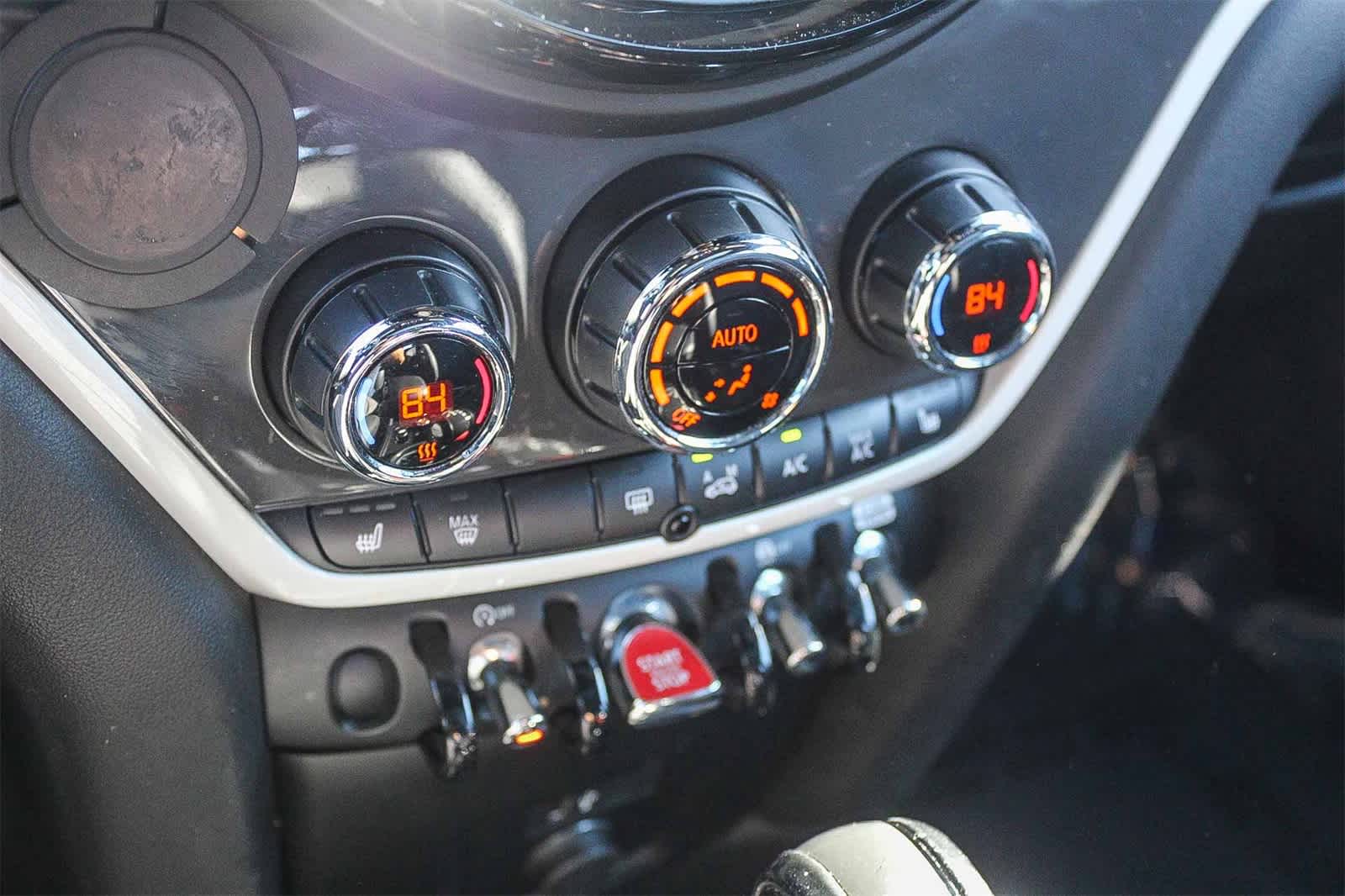 Thumbnail: 2019 MINI Cooper Countryman - 32