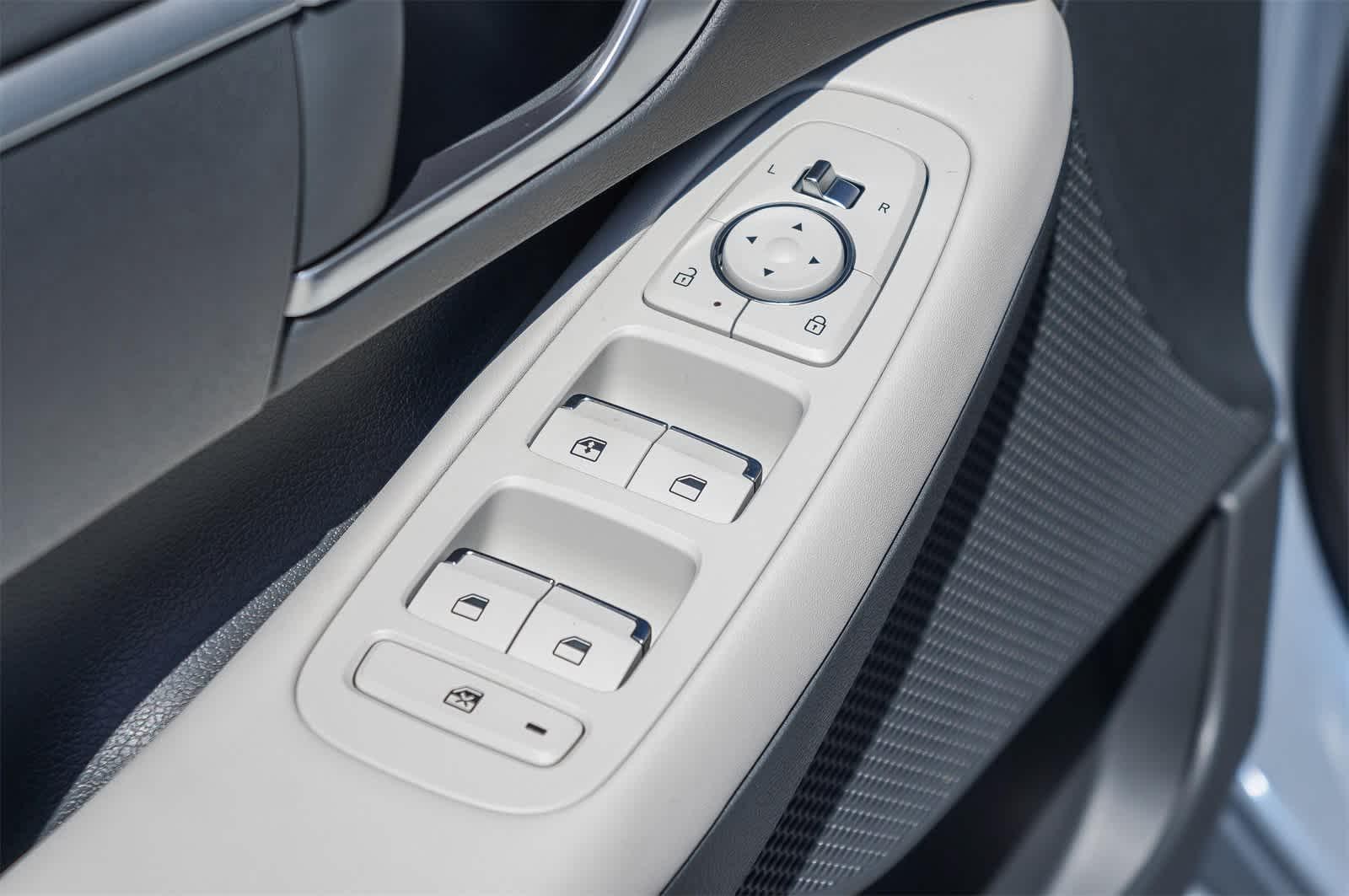 Thumbnail: 2025 Hyundai Sonata - 29