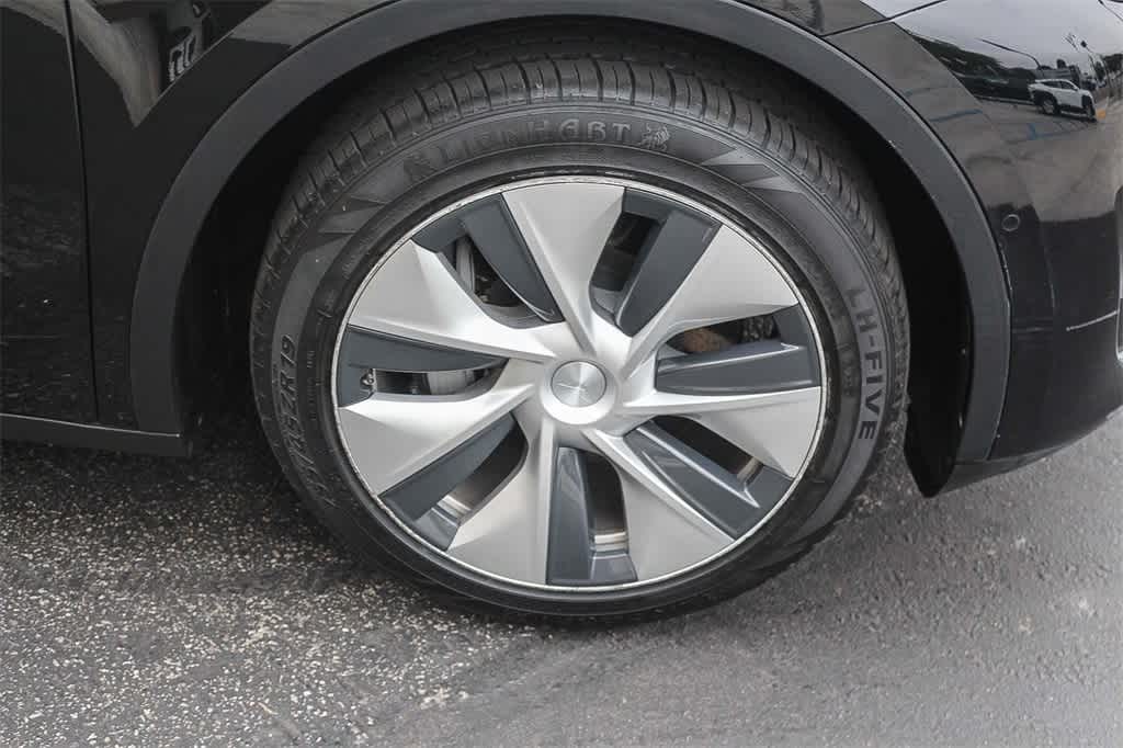 Thumbnail: 2021 Tesla Model Y - 9