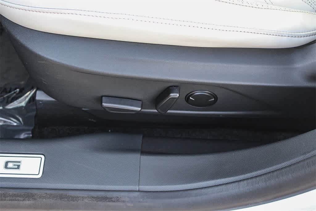 Thumbnail: 2022 Ford Mustang Mach-E - 28