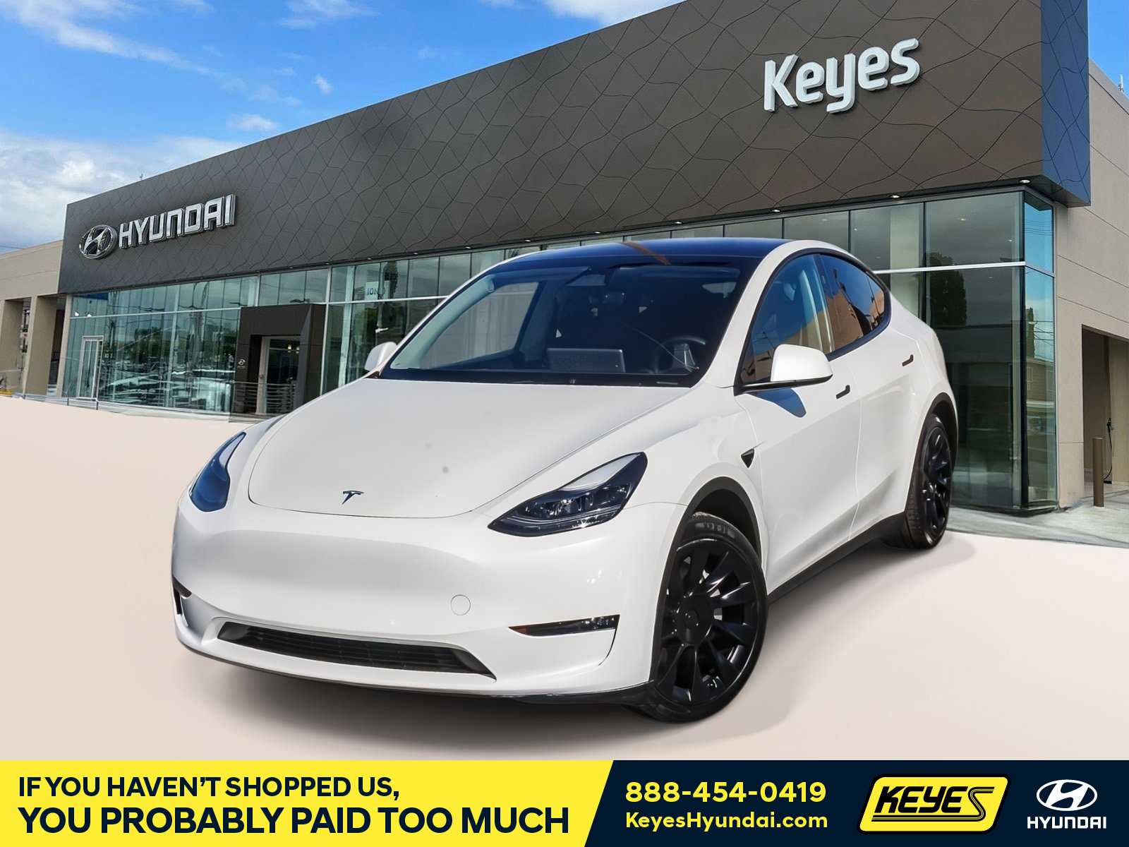 2024 Tesla Model Y Long Range — photo 1 of 24