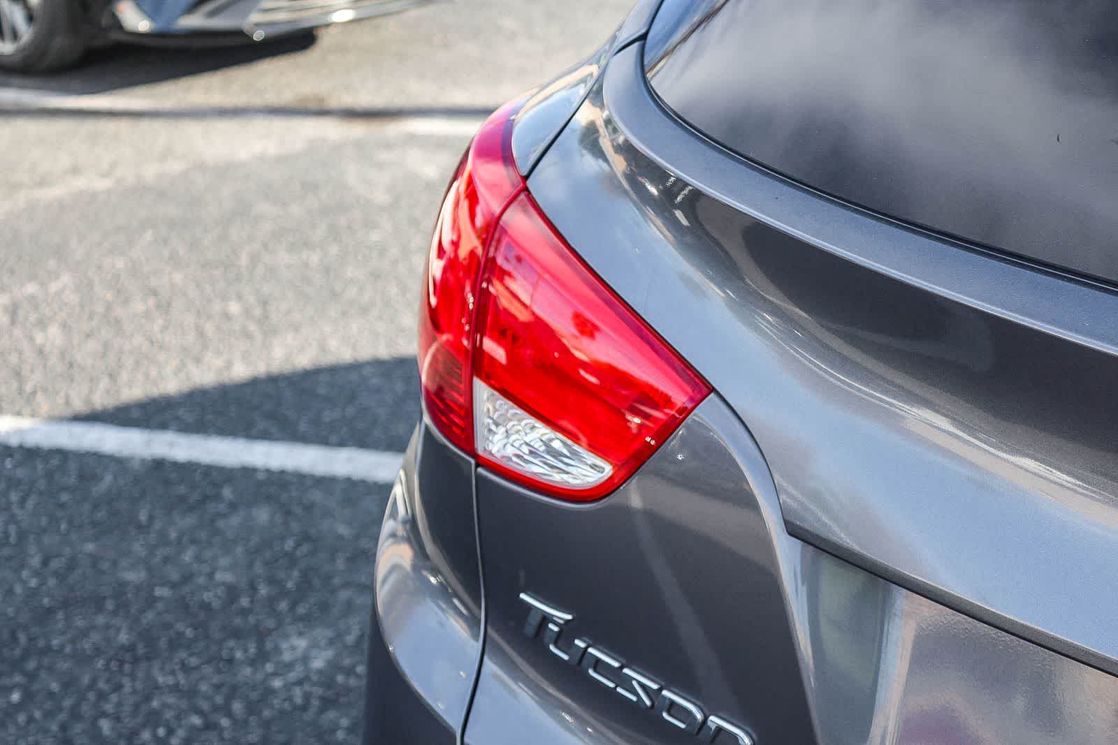 Thumbnail: 2014 Hyundai Tucson - 8