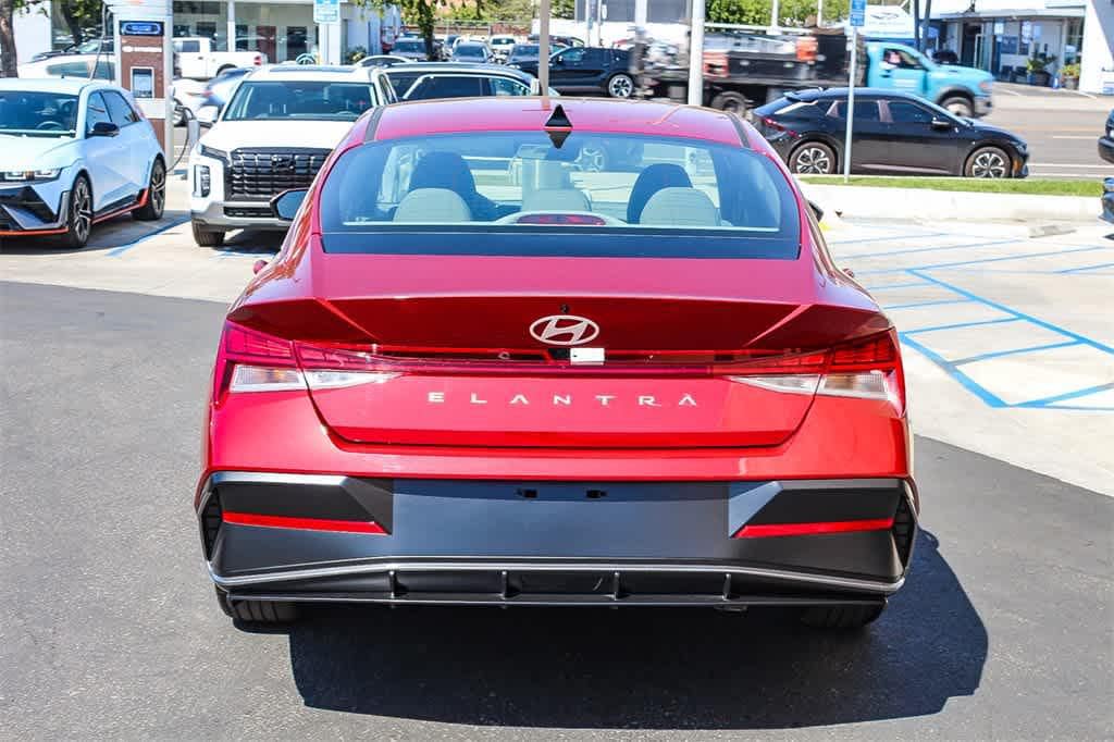 Thumbnail: 2025 Hyundai Elantra - 5