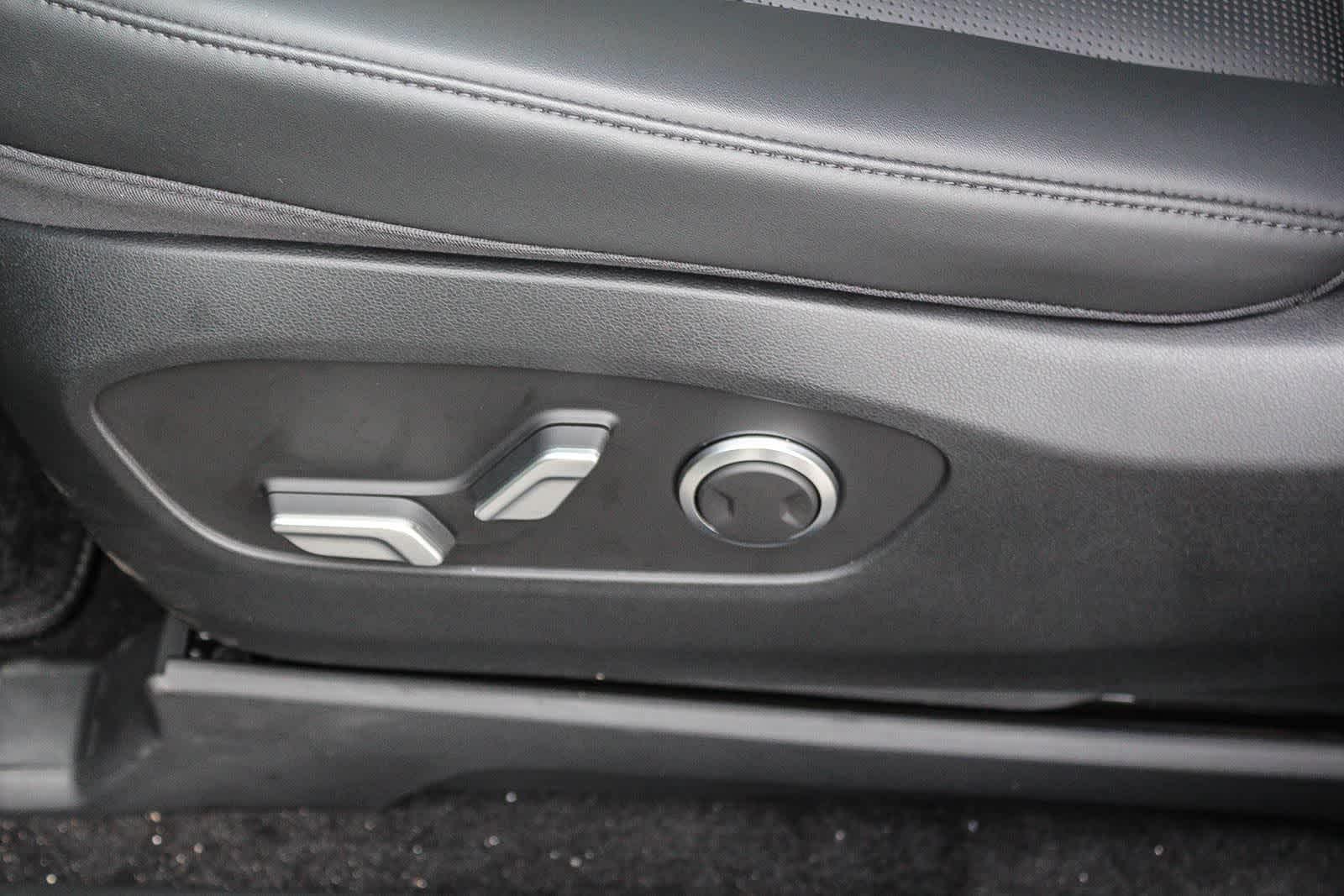 Thumbnail: 2026 Hyundai Ioniq - 28