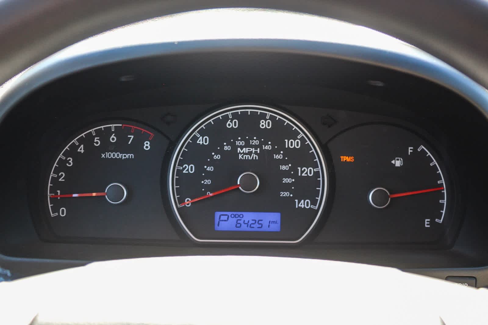 Thumbnail: 2010 Hyundai Elantra - 32