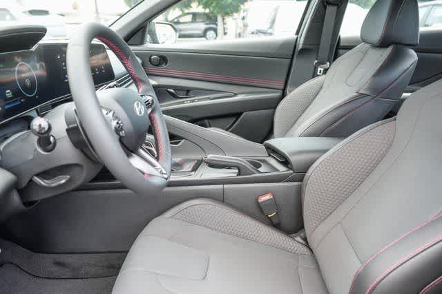 Thumbnail: 2025 Hyundai Elantra - 27