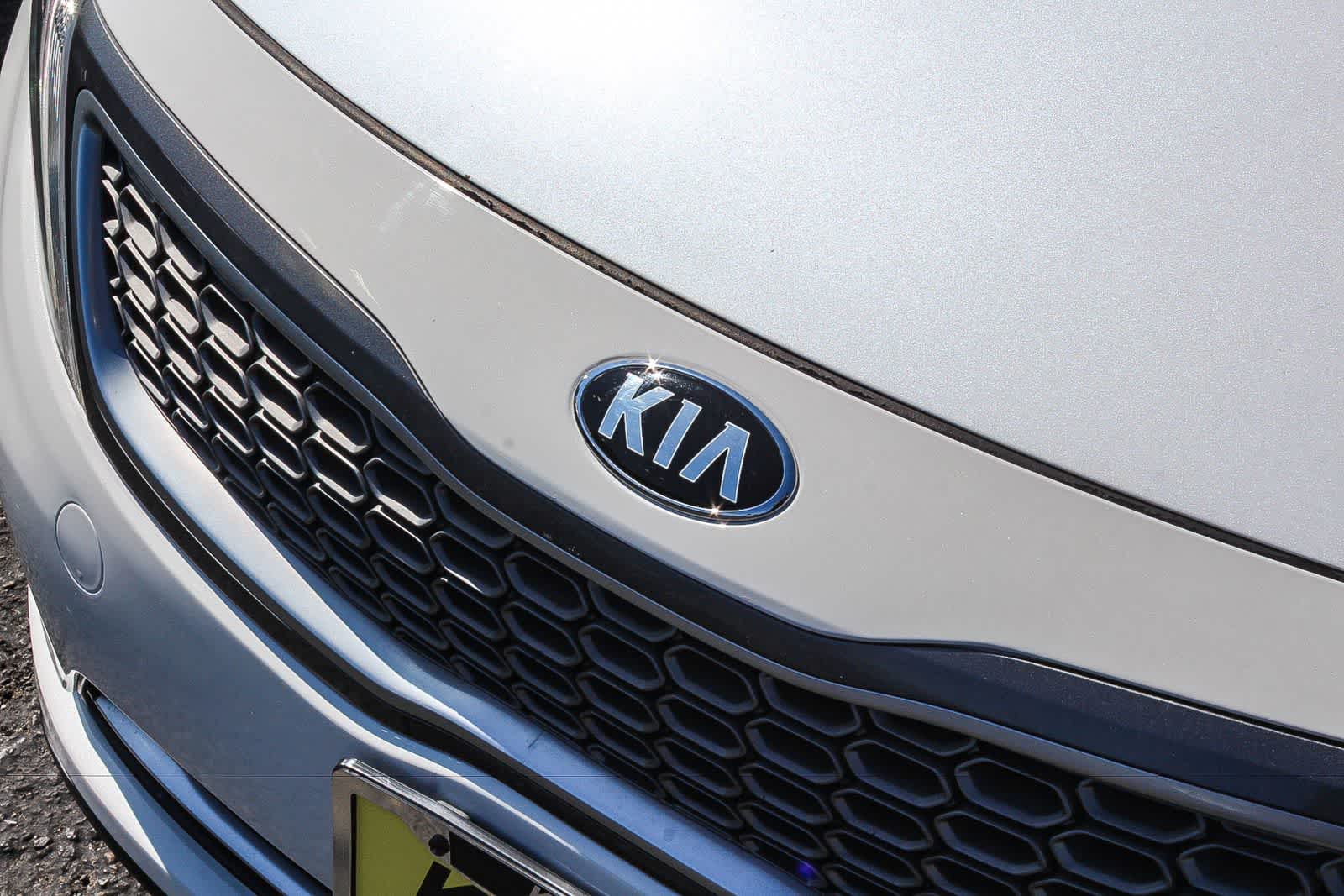 Thumbnail: 2015 Kia Optima - 13