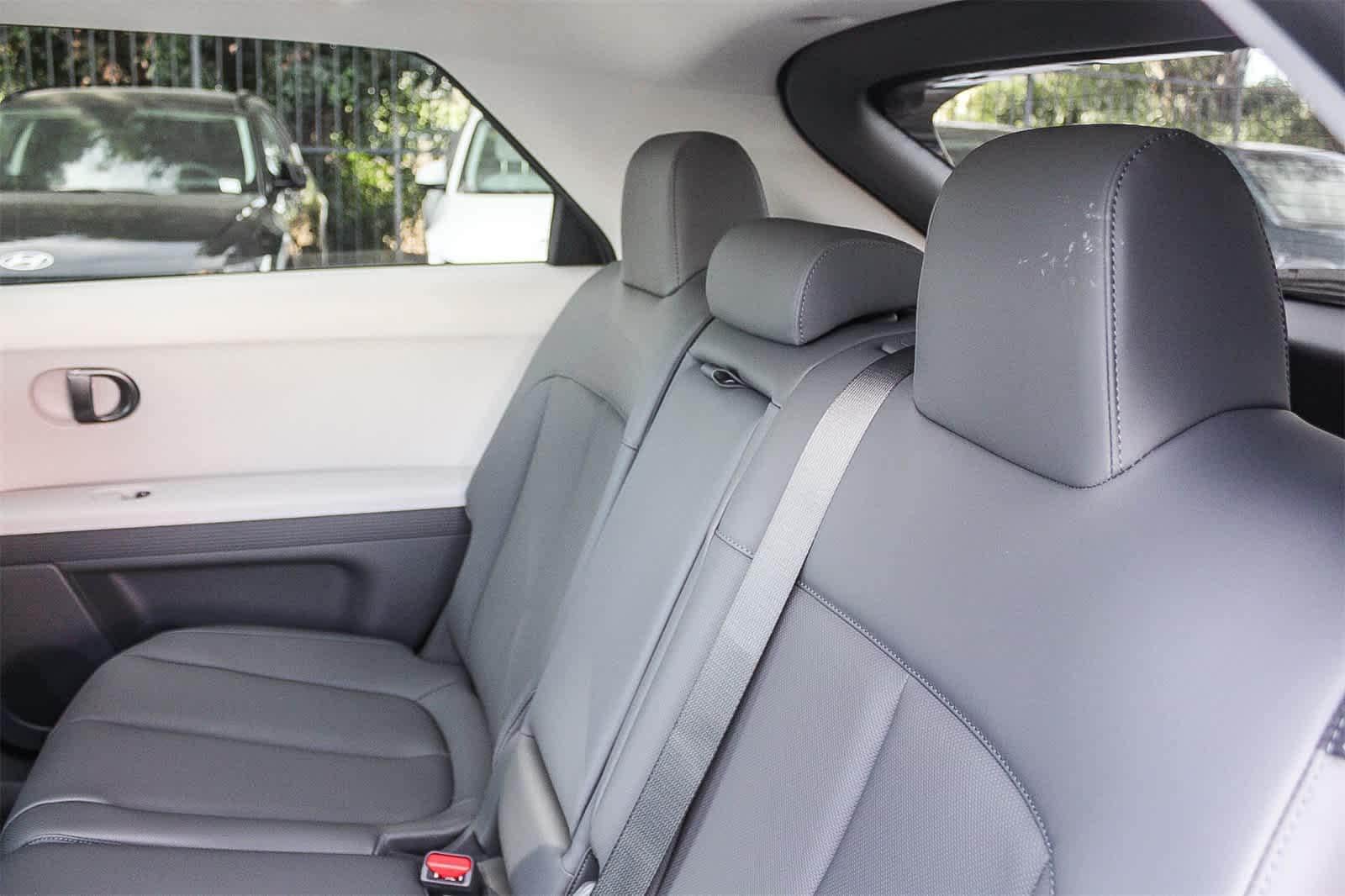 Thumbnail: 2026 Hyundai Ioniq 5 - 24