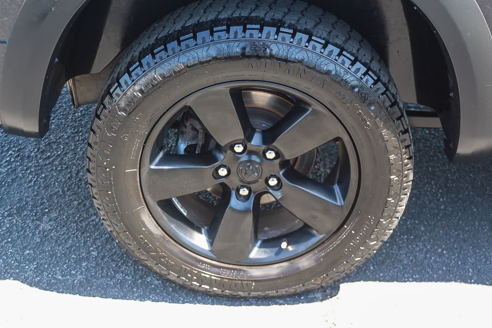 Thumbnail: 2020 RAM 1500 Classic - 11