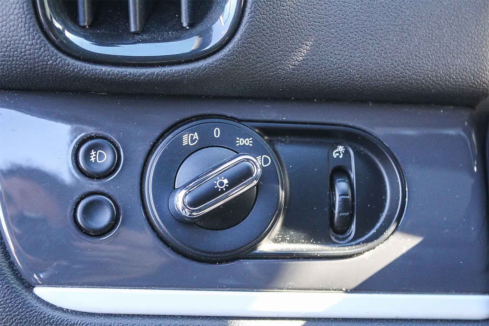 Thumbnail: 2019 MINI Cooper Countryman - 27