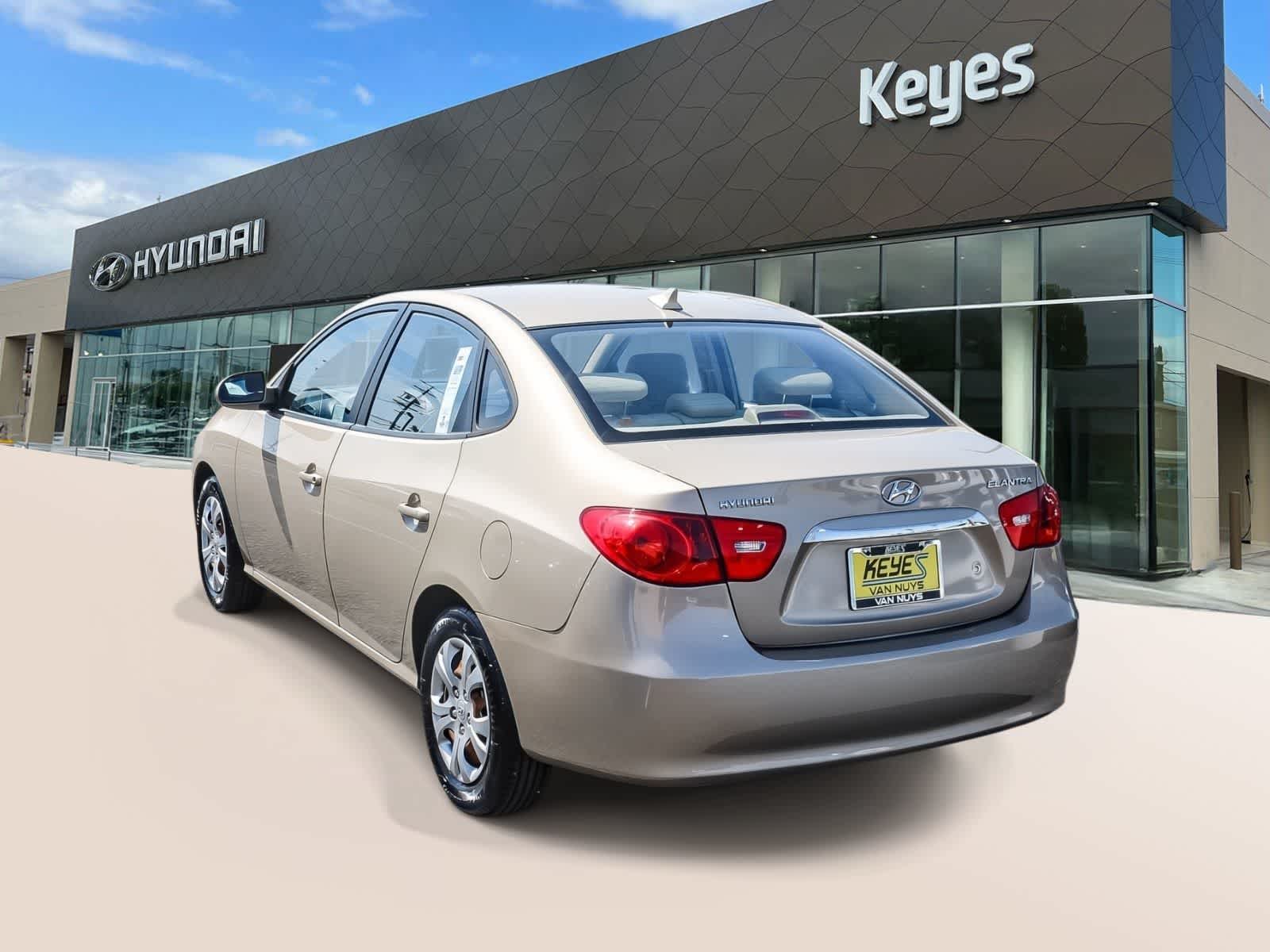 Thumbnail: 2010 Hyundai Elantra - 7