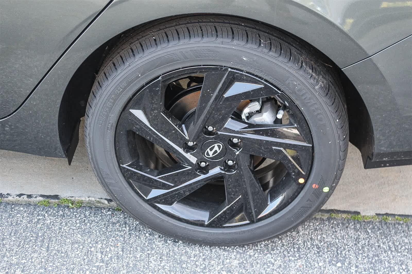 Thumbnail: 2026 Hyundai Elantra - 11