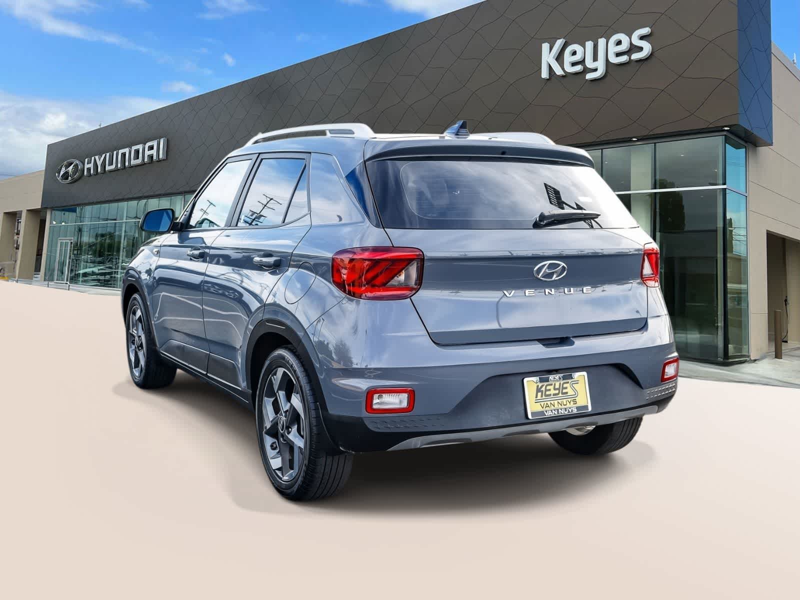 Thumbnail: 2022 Hyundai Venue - 7