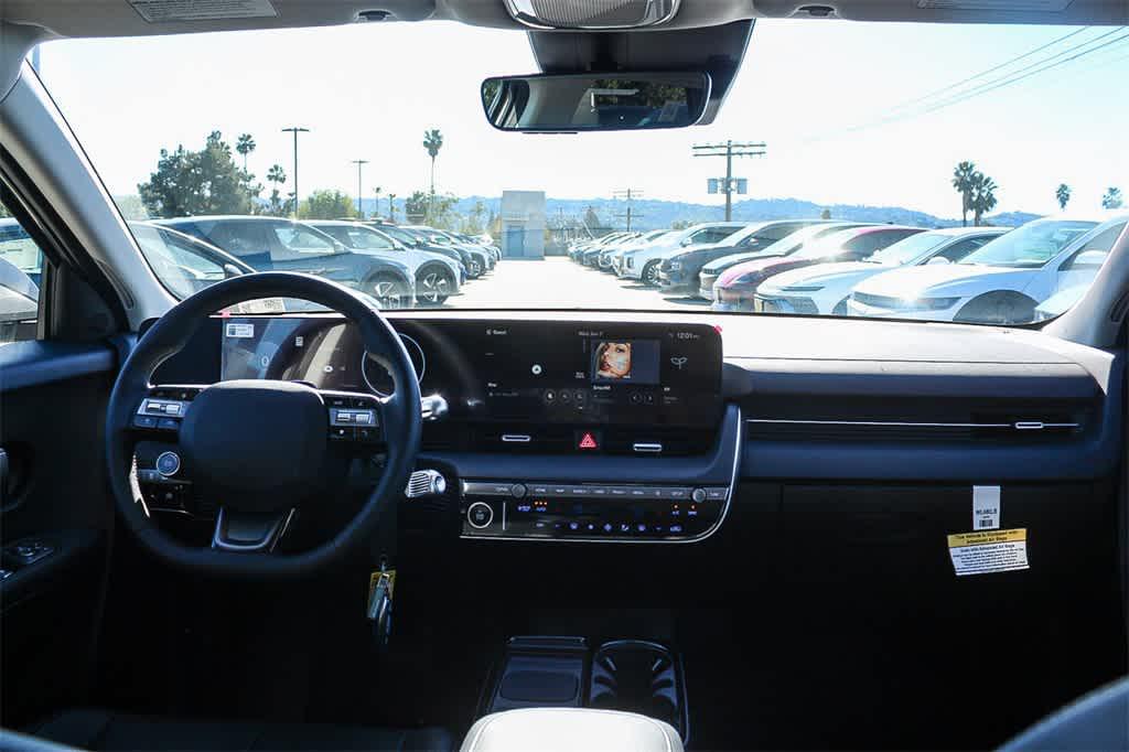 Thumbnail: 2026 Hyundai Ioniq 5 - 17