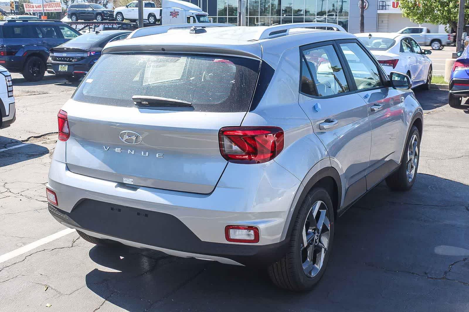 Thumbnail: 2026 Hyundai Venue - 4