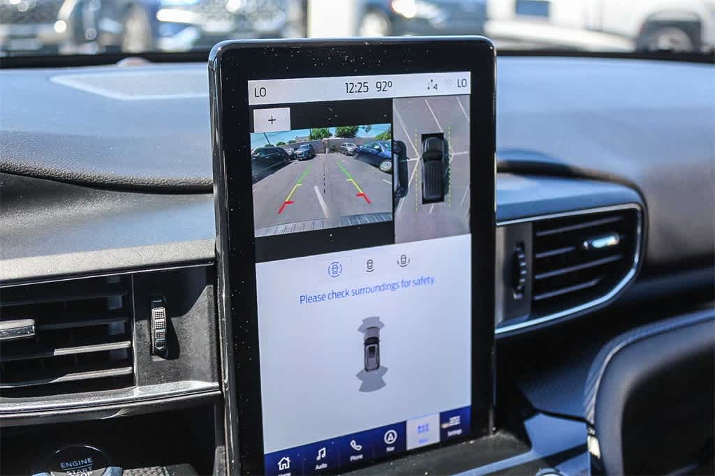 Thumbnail: 2022 Ford Explorer - 28