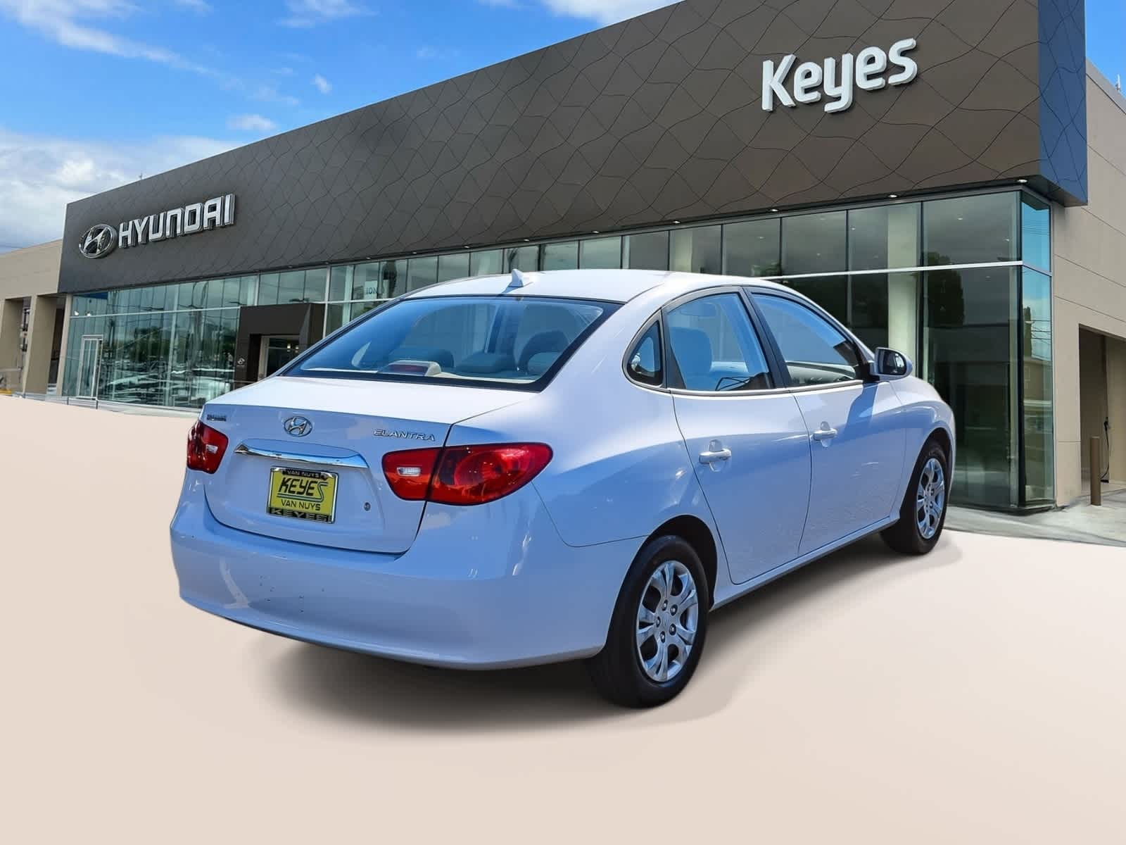 Thumbnail: 2010 Hyundai Elantra - 4