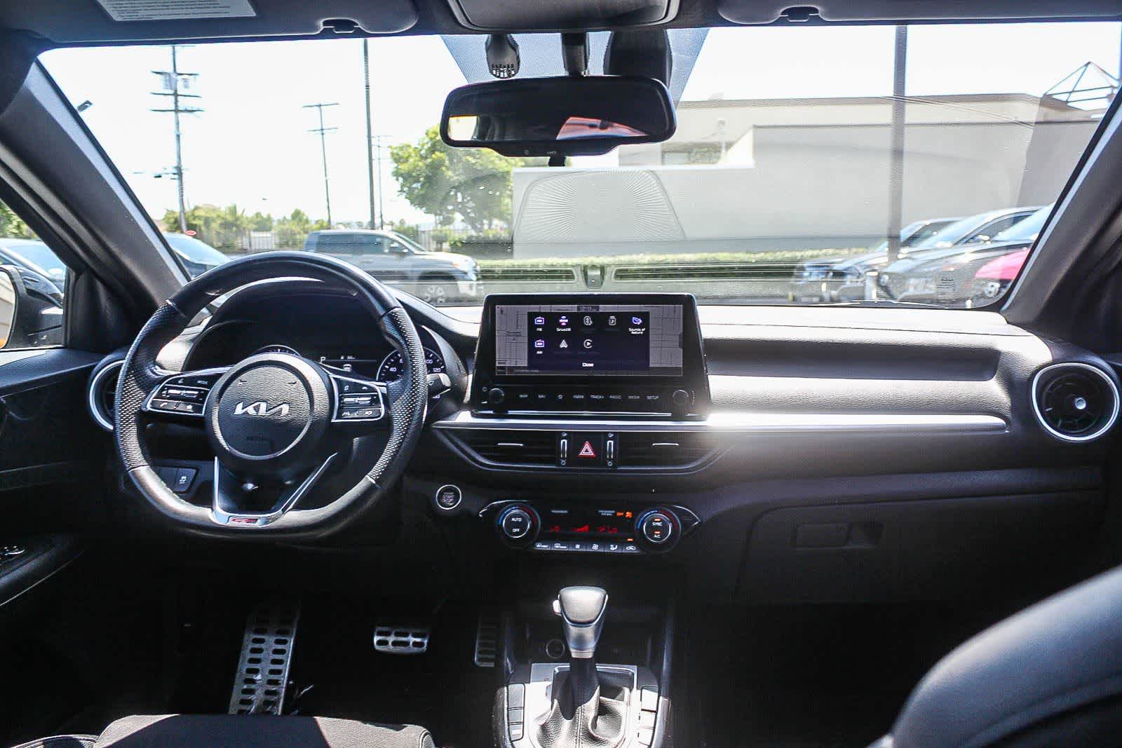 Thumbnail: 2022 Kia Forte - 17