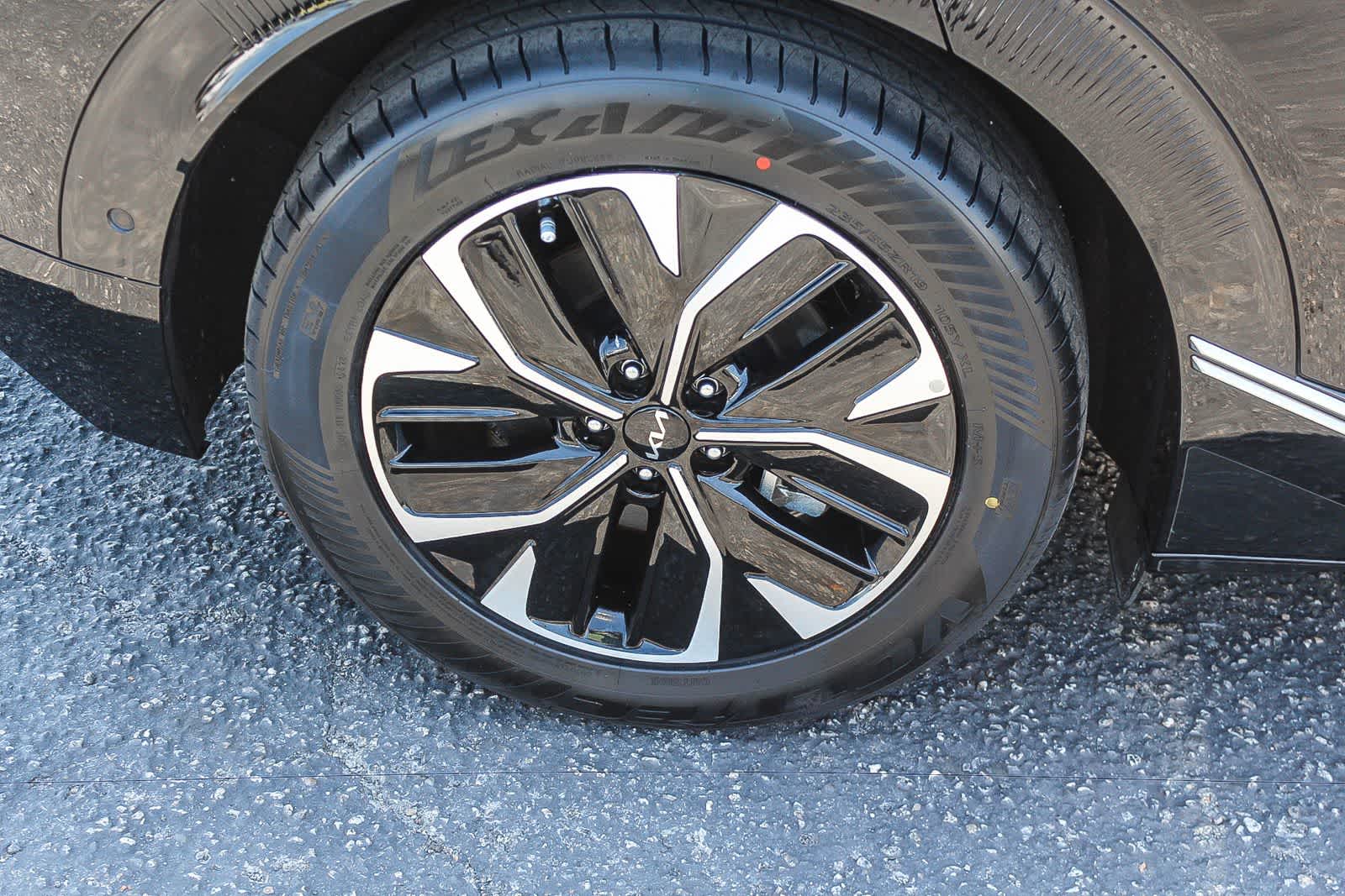Thumbnail: 2024 Kia EV6 - 12