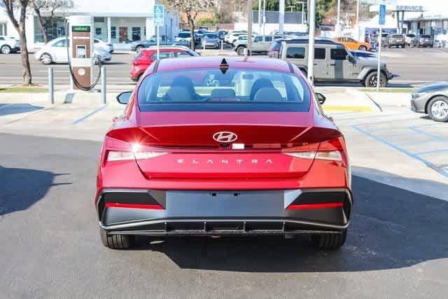Thumbnail: 2025 Hyundai Elantra - 5
