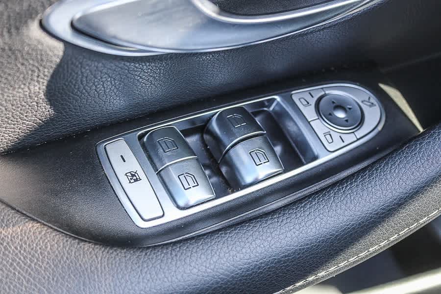 Thumbnail: 2019 Mercedes-Benz E-Class - 20