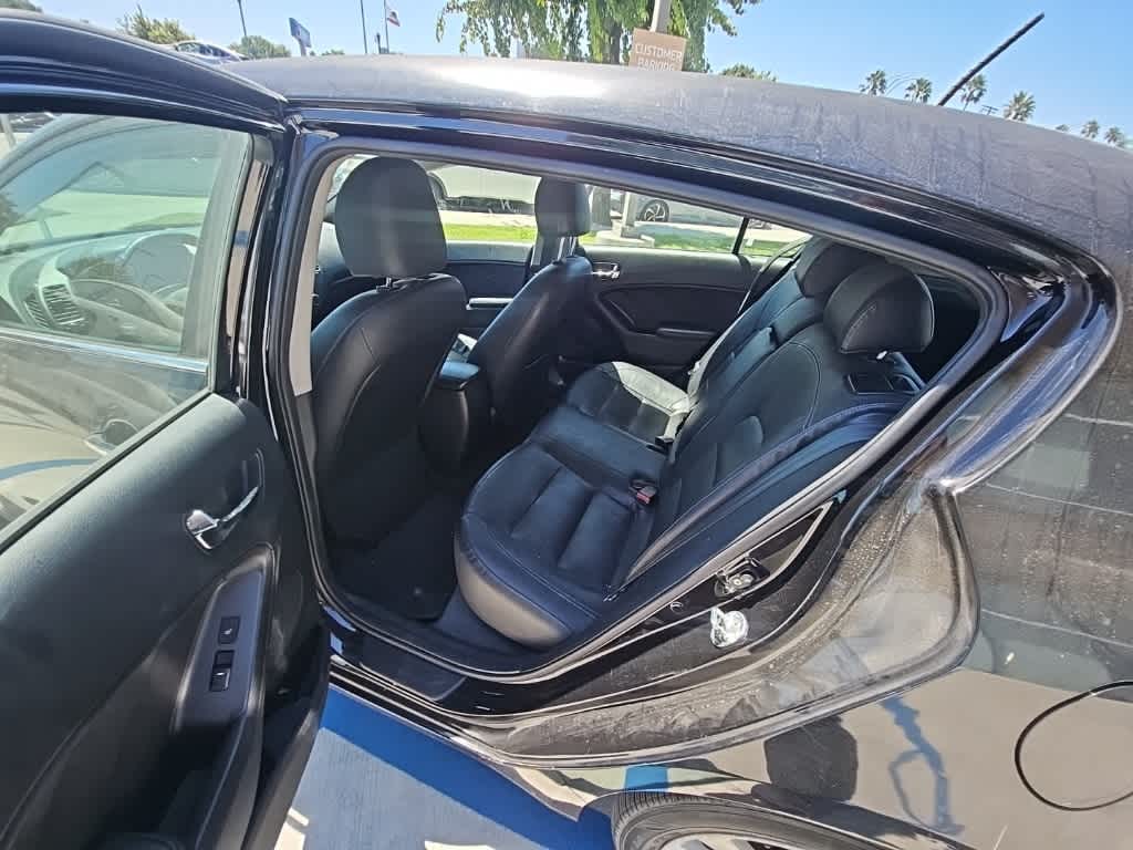 Thumbnail: 2015 Kia Forte - 17