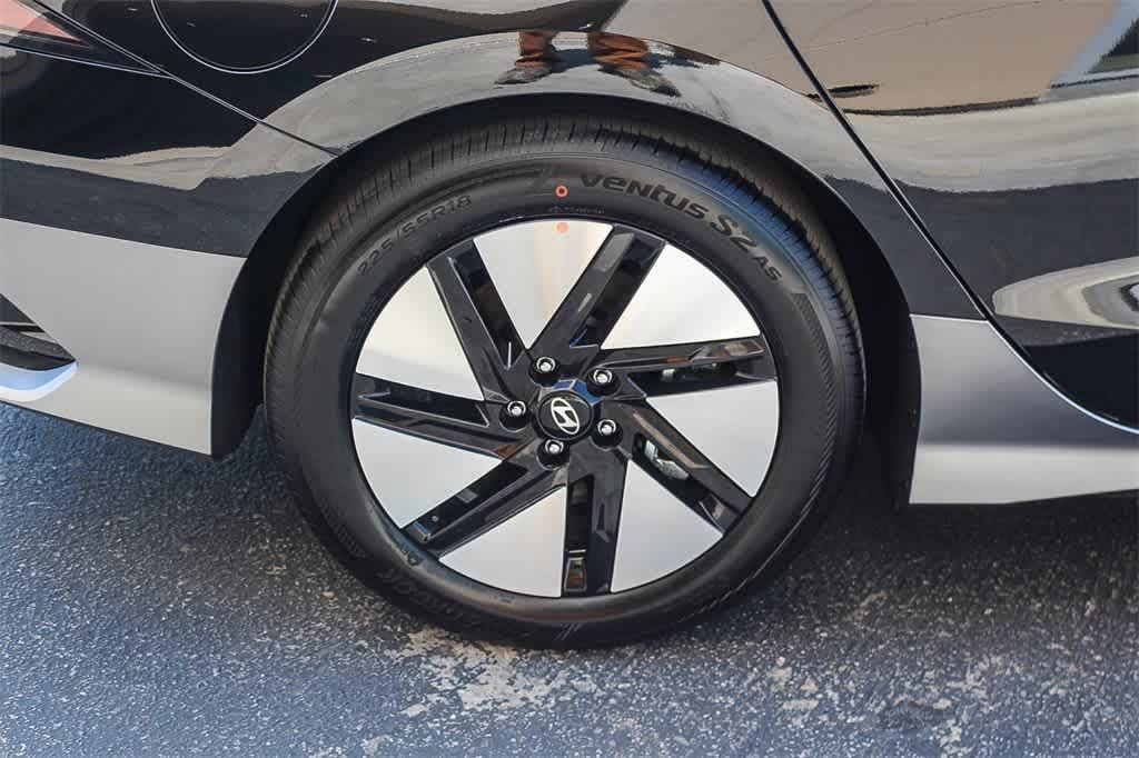 Thumbnail: 2025 Hyundai Ioniq 6 - 8