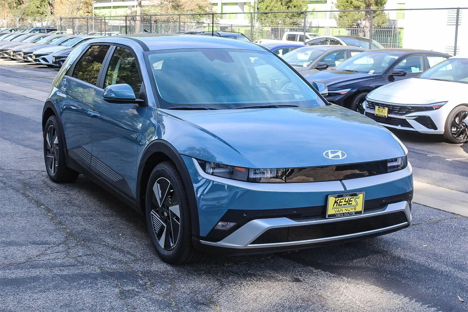 Thumbnail: 2026 Hyundai Ioniq 5 - 3