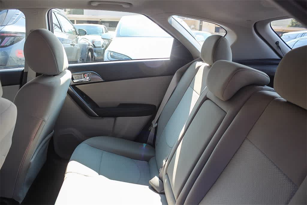 Thumbnail: 2013 Kia Forte - 18