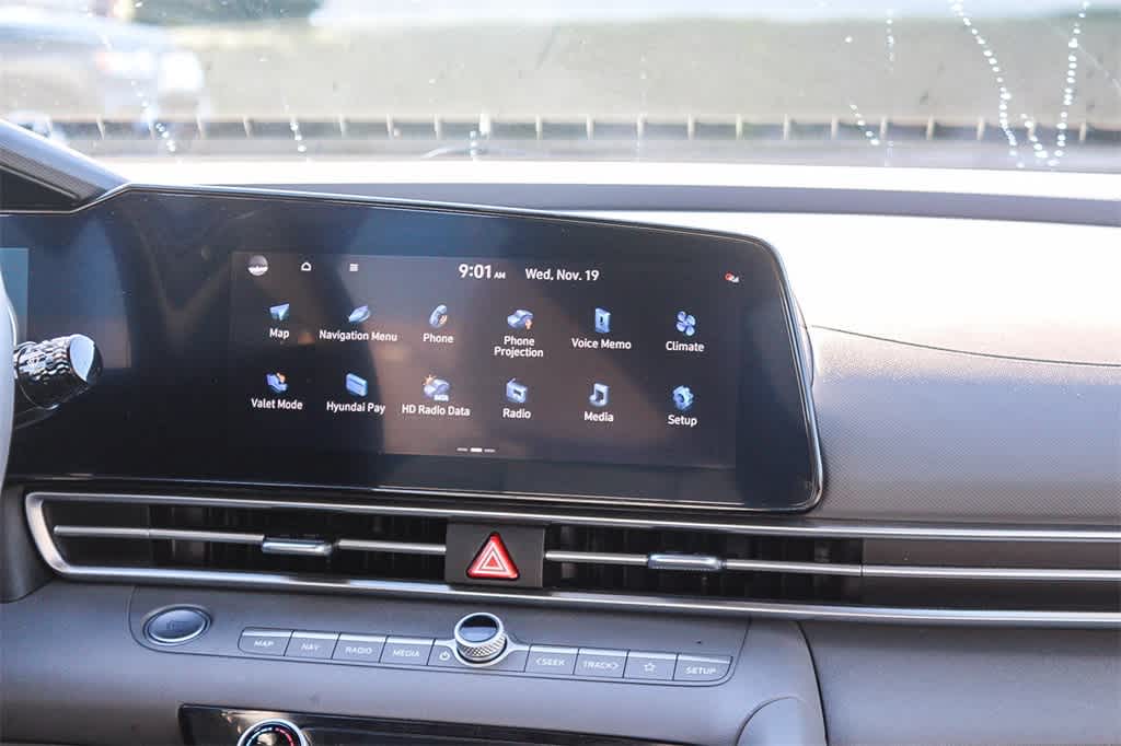 Thumbnail: 2023 Hyundai Elantra - 18