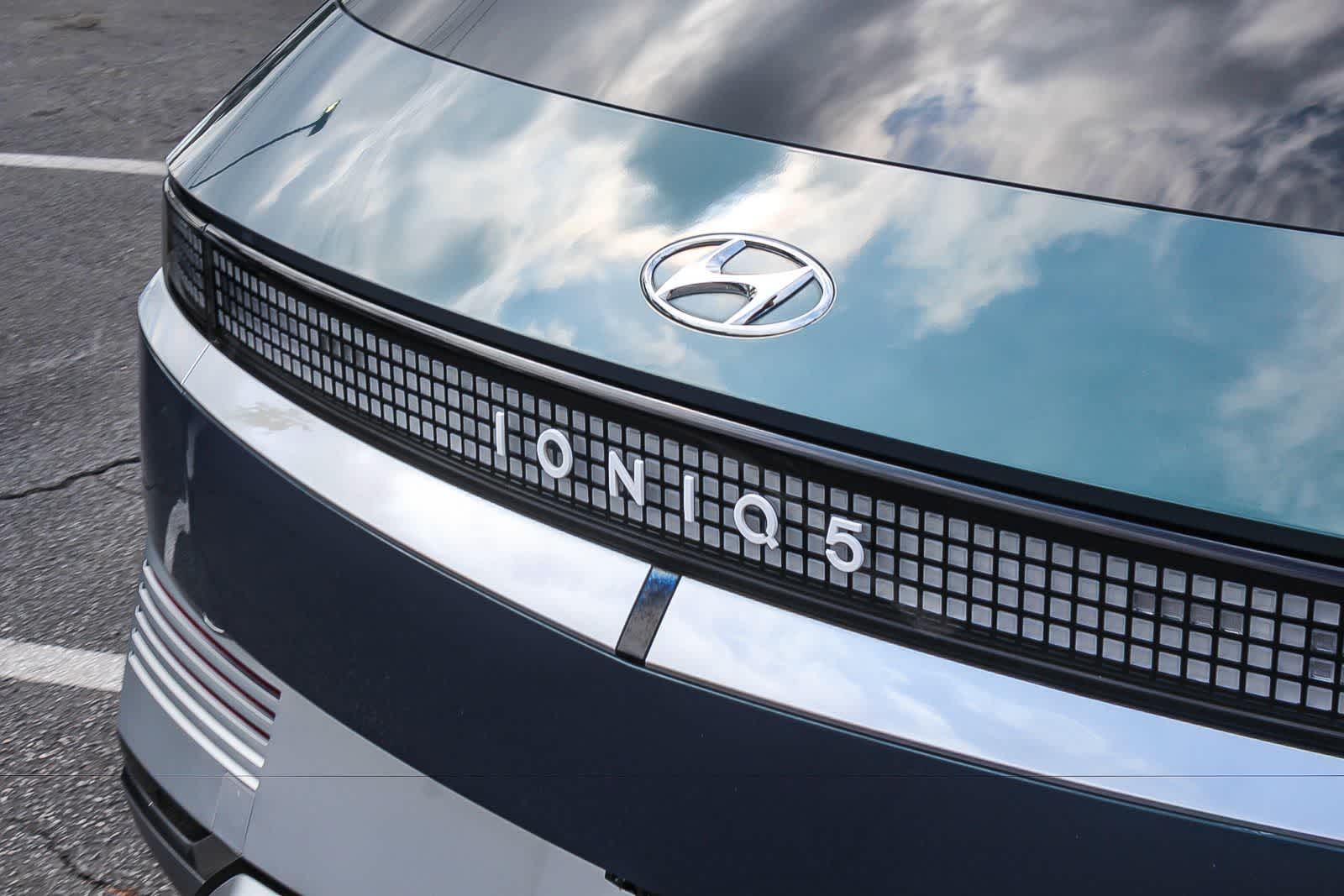 Thumbnail: 2022 Hyundai Ioniq 5 - 9