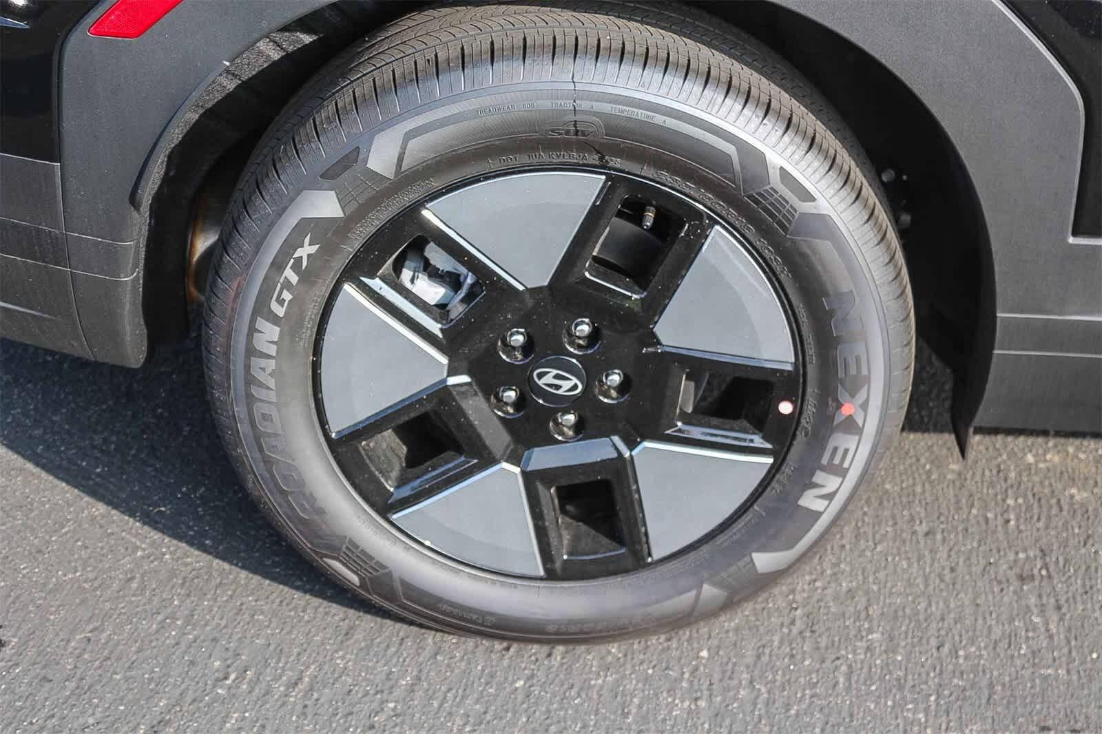 Thumbnail: 2026 Hyundai Santa Fe - 9