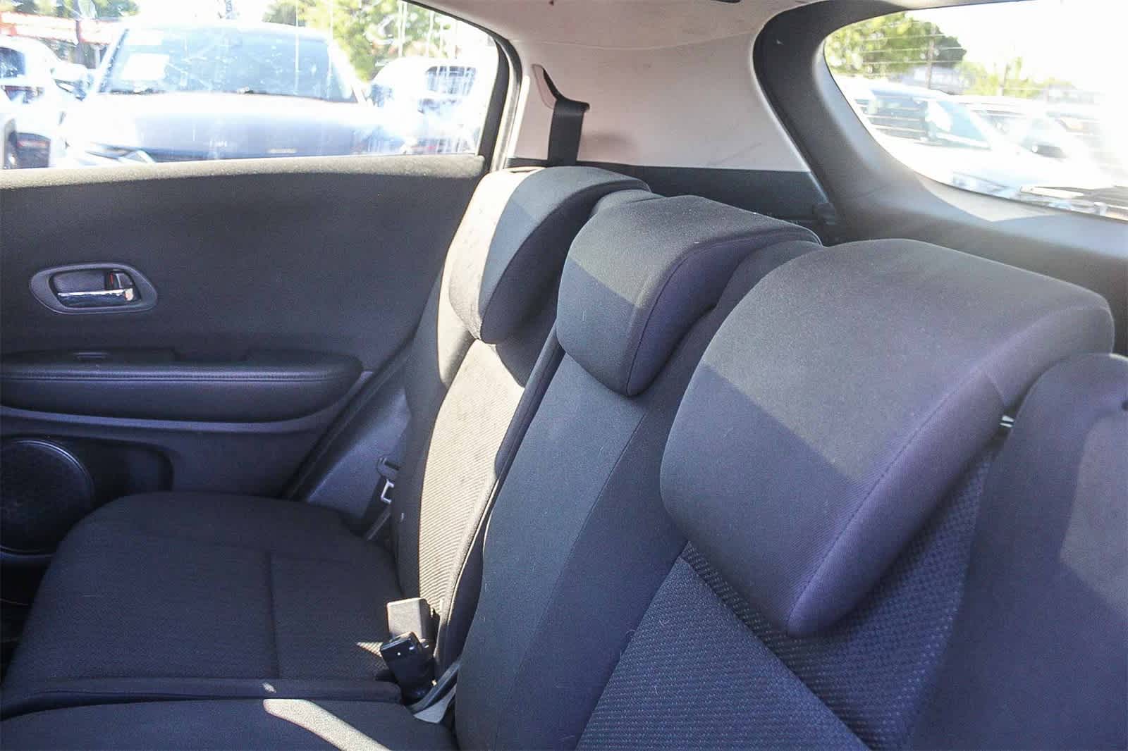 Thumbnail: 2016 Honda HR-V - 22