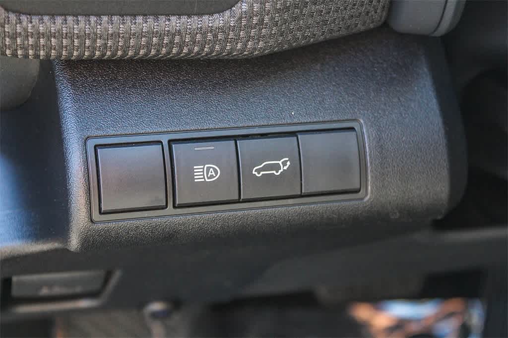 Thumbnail: 2023 Toyota bZ4X - 31