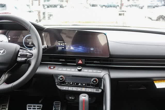 Thumbnail: 2025 Hyundai Elantra - 13