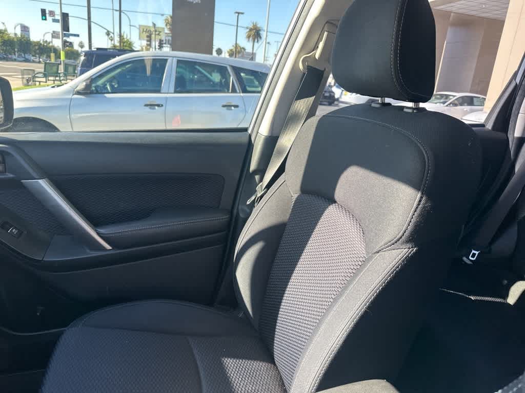 2017 Subaru Forester 2.5i 26