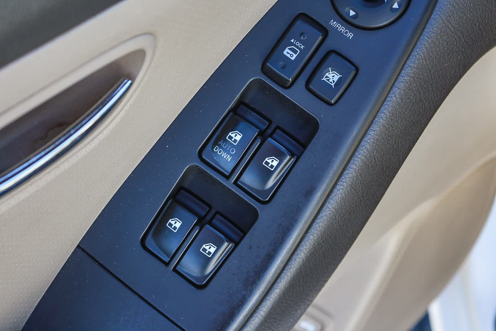 Thumbnail: 2010 Hyundai Elantra - 28