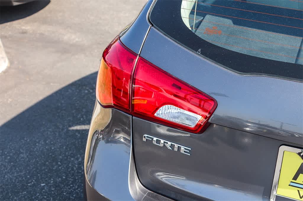 Thumbnail: 2013 Kia Forte - 7